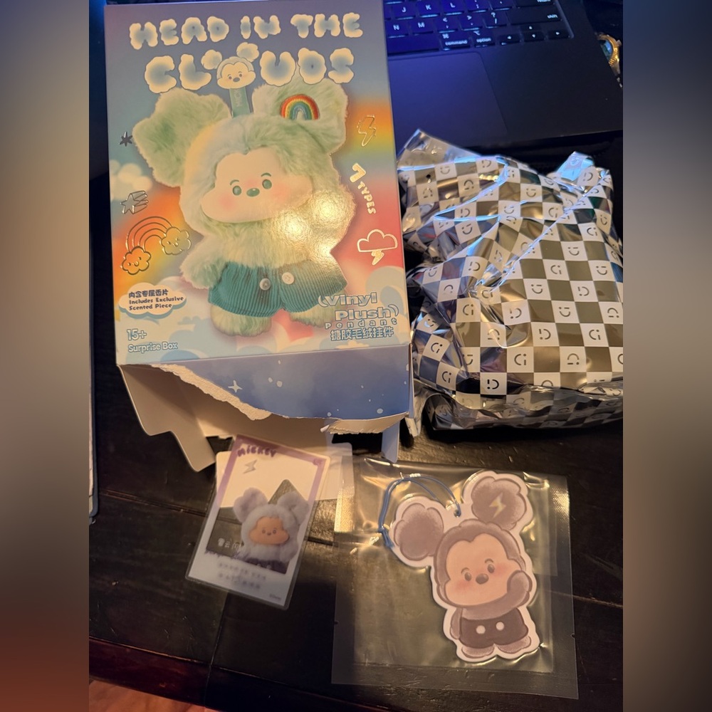 New: sealed package Miniso head in the clouds Thunder Cloud Mickey